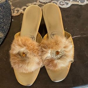 Mink Slippers Pink Size 6.5